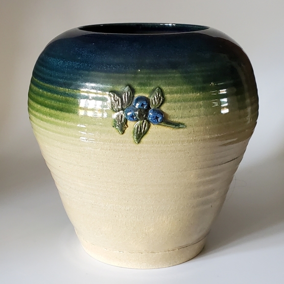 7"🫐Blueberry🫐 Handcrafted by Richard Johnson Camden Maine Stoneware🫐 - Picture 1 of 9